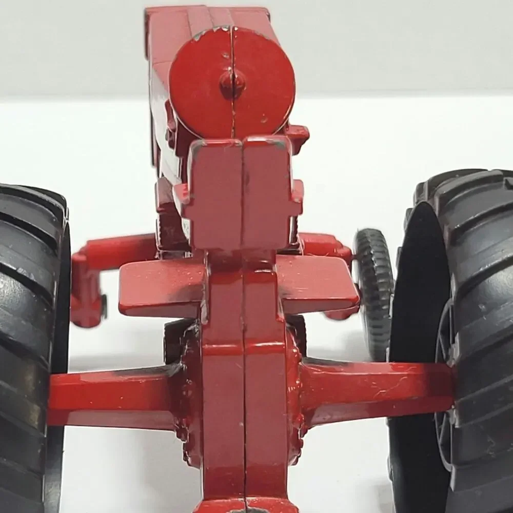 ERTL International Harvester Red Die‎ Cast Farm Tractor 1970s Vintage
